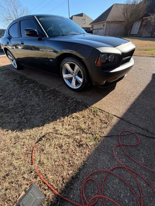 2010 Dodge Charger 6th Gen - Image 2 of 9