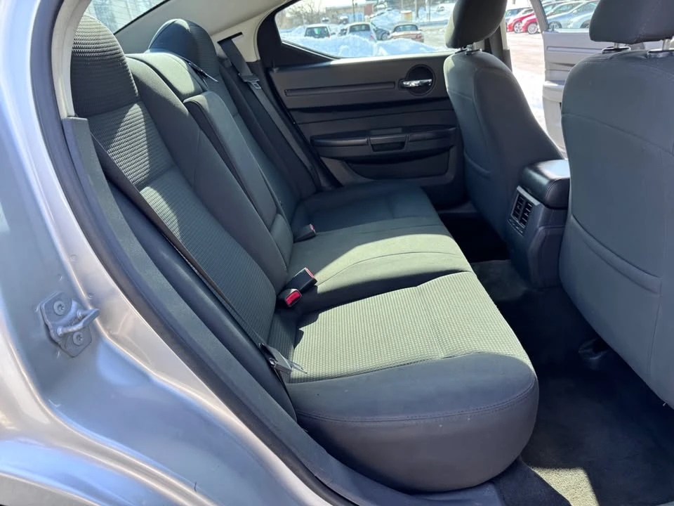 2010 Dodge Charger 6th Gen - Image 13 of 20