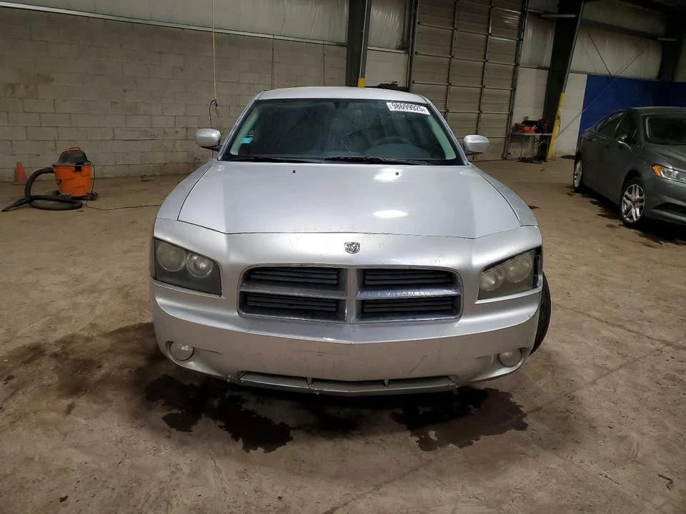 2010 Dodge Charger 6th Gen - Image 5 of 12