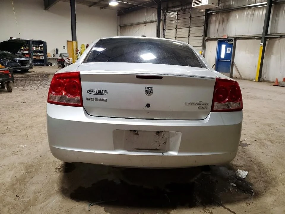 2010 Dodge Charger 6th Gen - Image 6 of 12