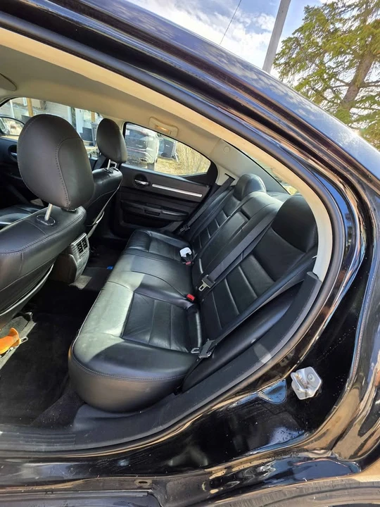2010 Dodge Charger 6th Gen - Image 8 of 10