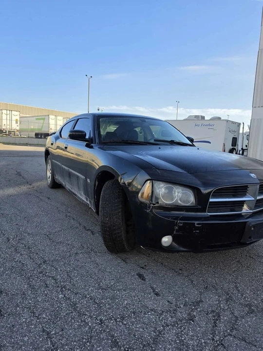 2010 Dodge Charger 6th Gen - Image 2 of 10