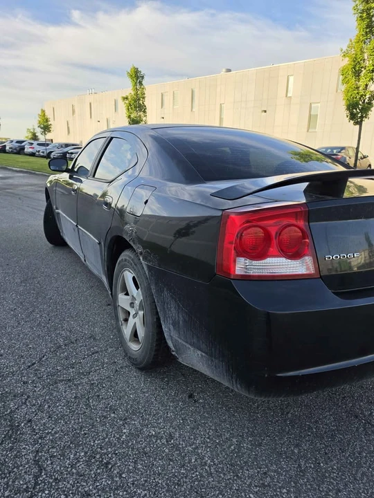 2010 Dodge Charger 6th Gen - Image 4 of 10