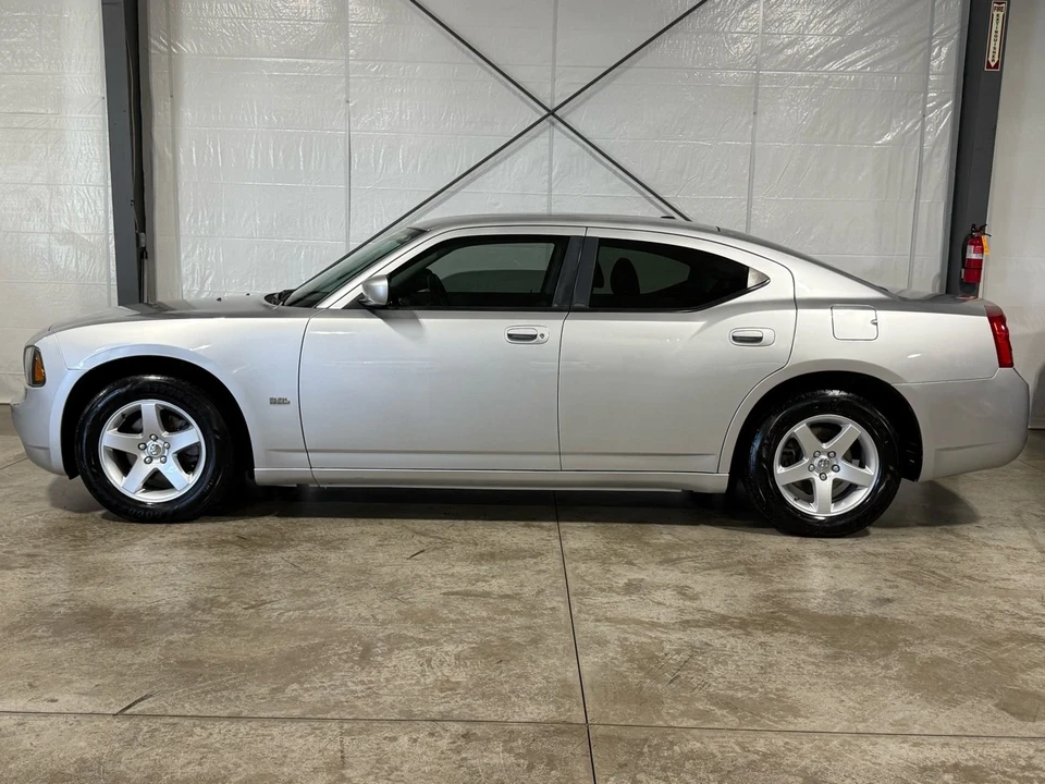2010 Dodge Charger 6th Gen - Image 2 of 21