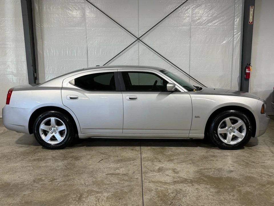 2010 Dodge Charger 6th Gen - Image 6 of 21