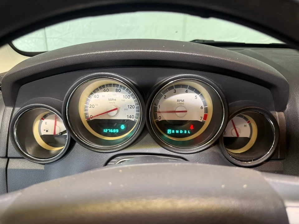 2010 Dodge Charger 6th Gen - Image 14 of 21