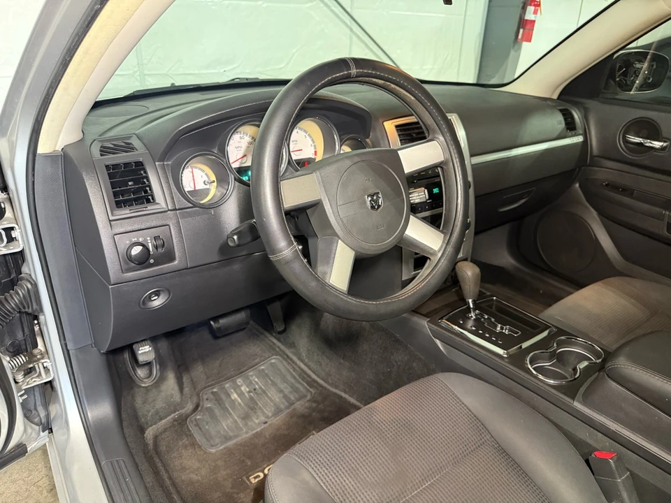 2010 Dodge Charger 6th Gen - Image 10 of 21