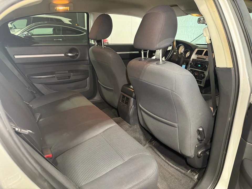 2010 Dodge Charger 6th Gen - Image 20 of 21
