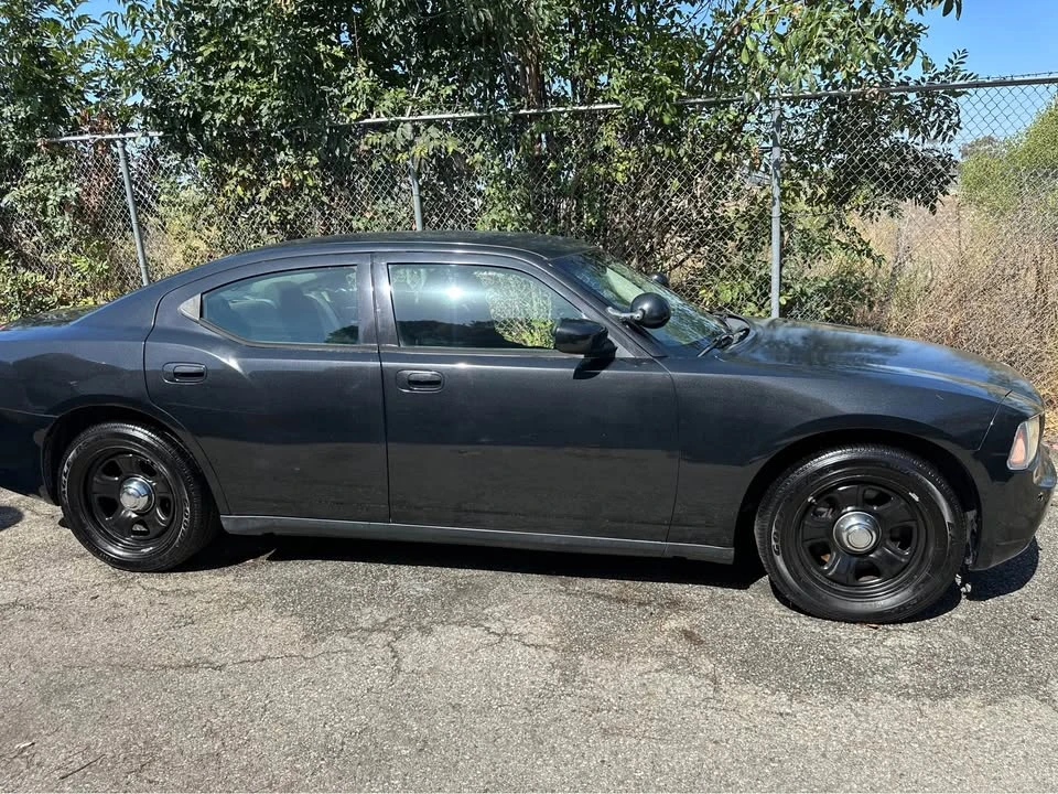 2010 Dodge Charger 6th Gen - Image 2 of 16