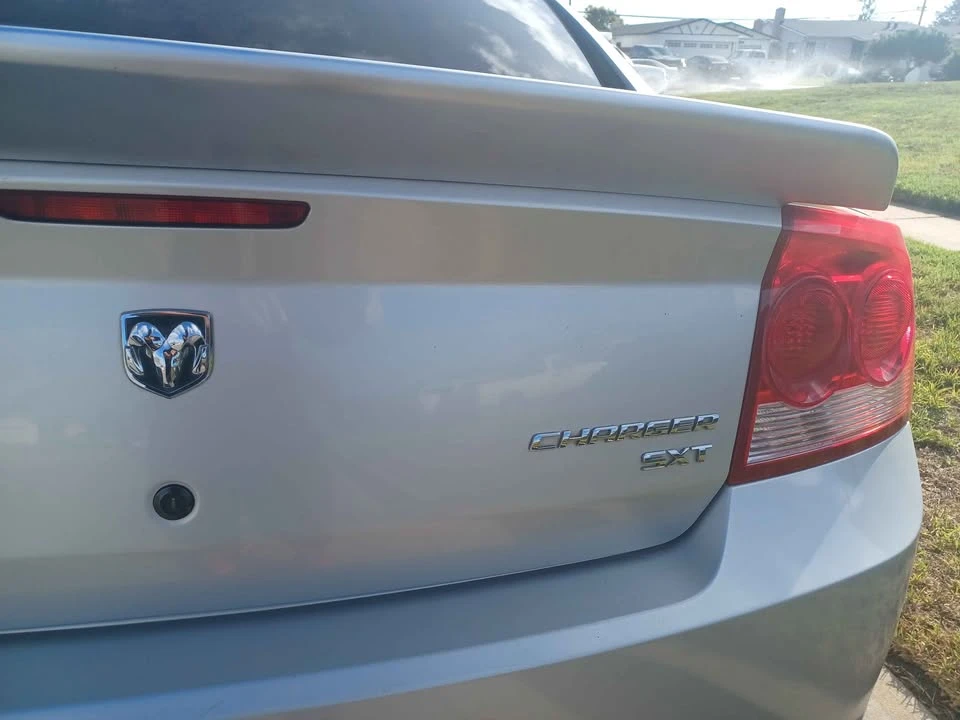 2010 Dodge Charger 6th Gen - Image 7 of 9