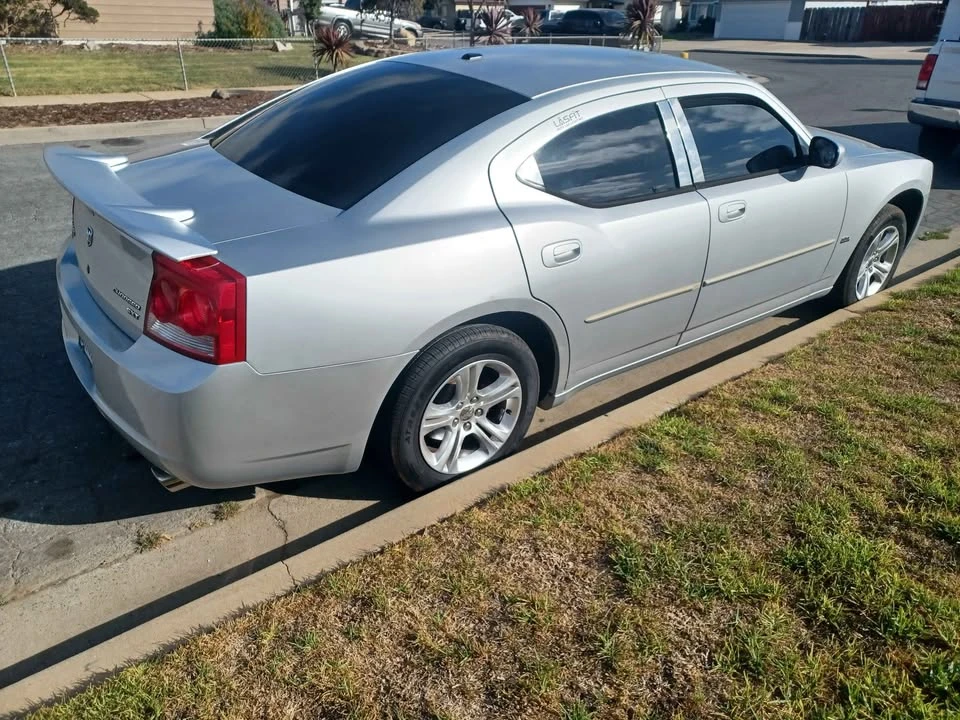 2010 Dodge Charger 6th Gen - Image 3 of 9