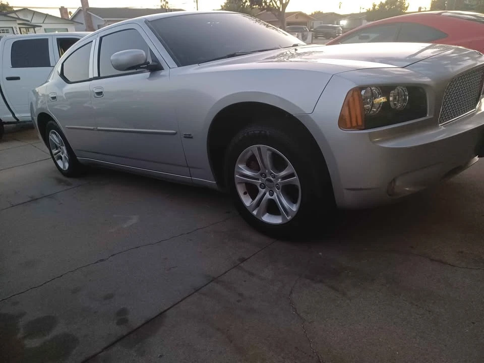 2010 Dodge Charger 6th Gen - Image 9 of 9