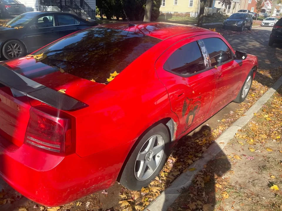 2010 Dodge Charger 6th Gen - Image 2 of 7