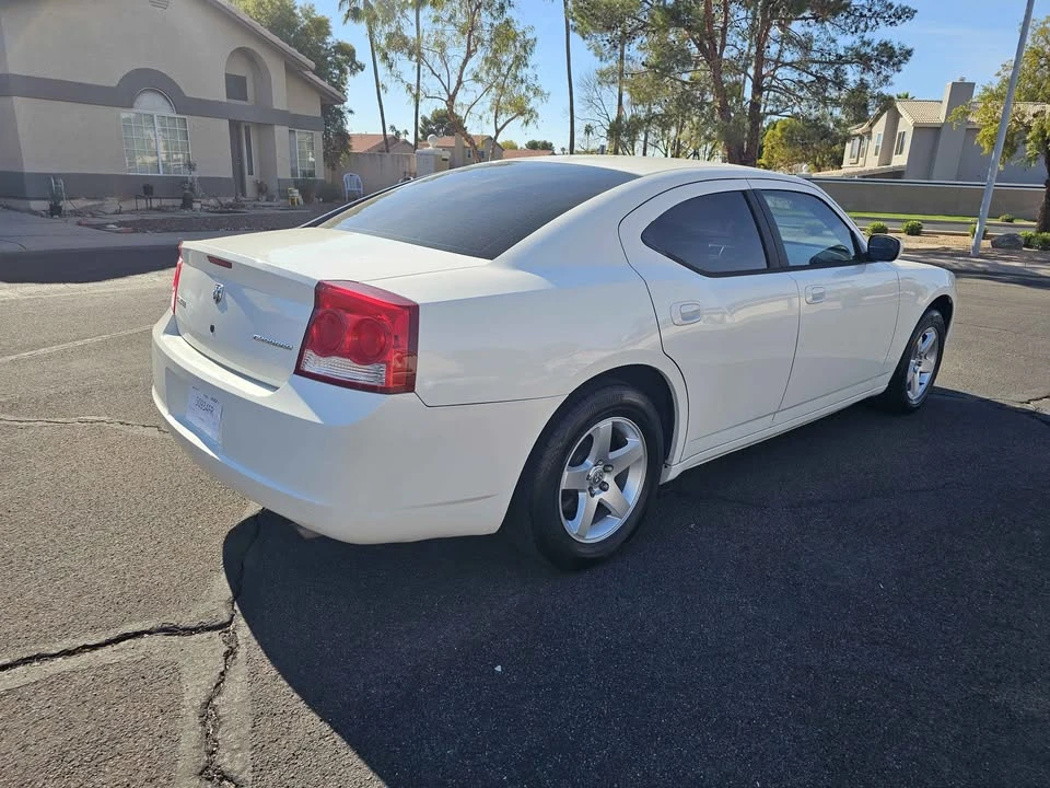 2010 Dodge Charger 6th Gen - Image 5 of 9