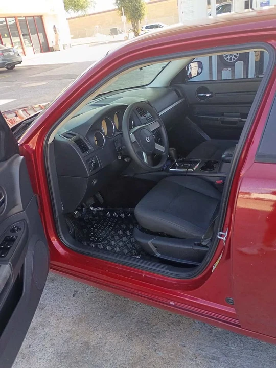 2010 Dodge Charger 6th Gen - Image 2 of 6