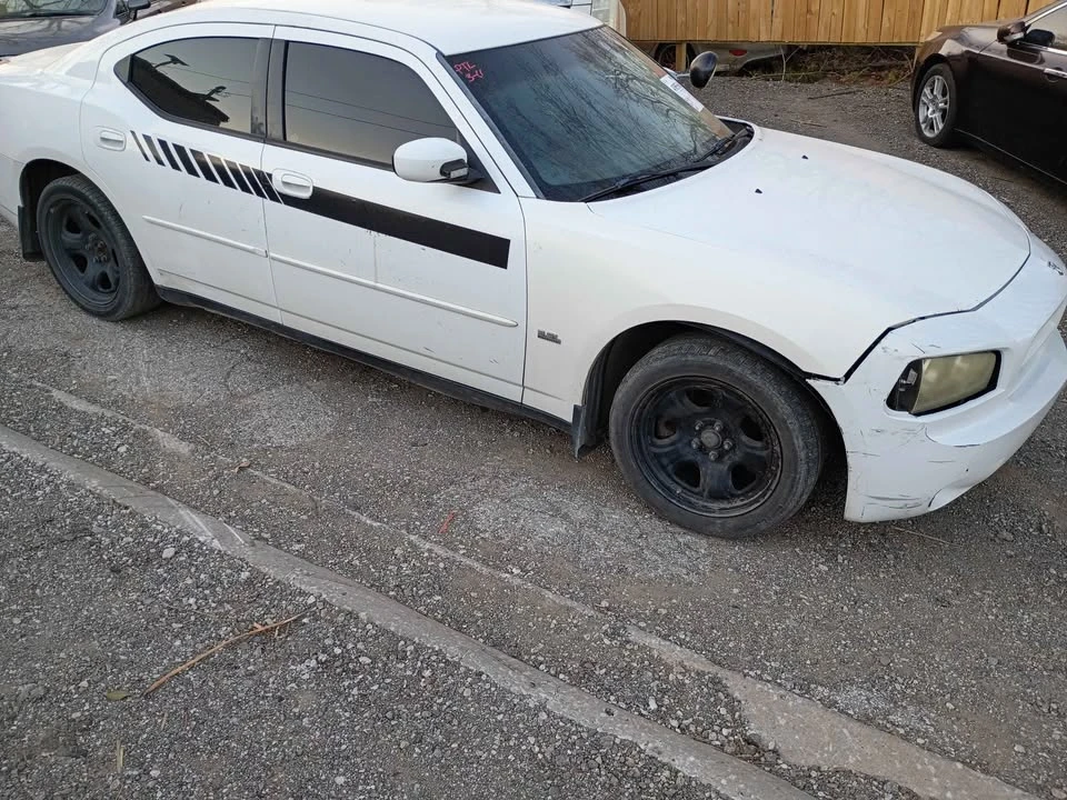 2010 Dodge Charger 6th Gen - Image 3 of 9