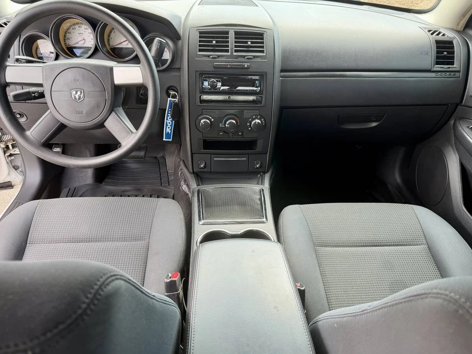 2010 Dodge Charger 6th Gen - Image 13 of 19