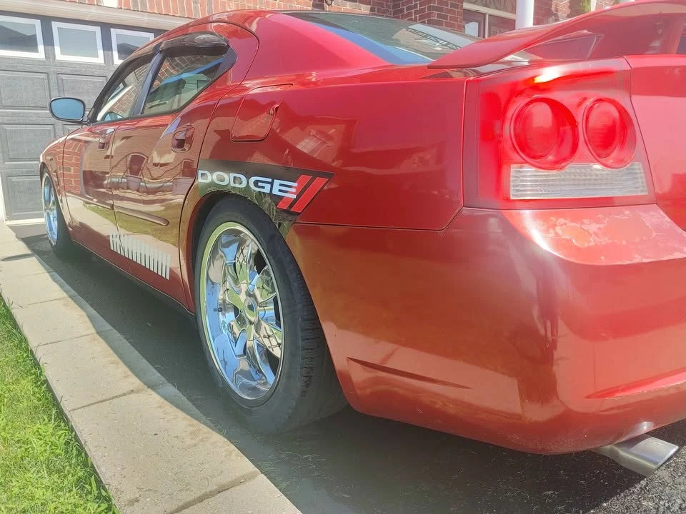 2010 Dodge Charger 6th Gen - Image 7 of 9
