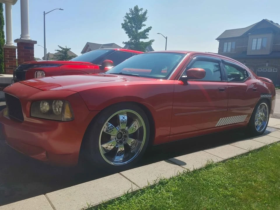 2010 Dodge Charger 6th Gen - Image 8 of 9