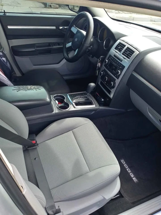 2010 Dodge Charger 6th Gen - Image 2 of 6