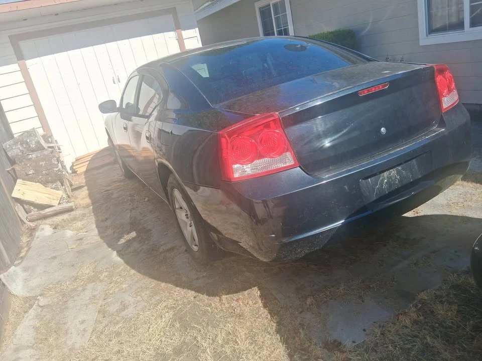 2010 Dodge Charger 6th Gen - Image 2 of 2