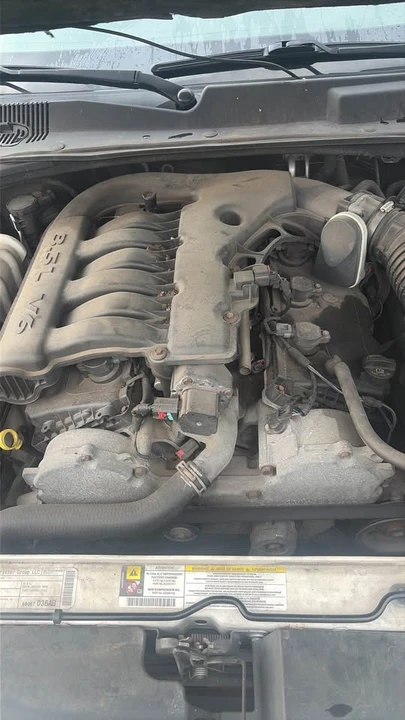 2010 Dodge Charger 6th Gen - Image 10 of 15