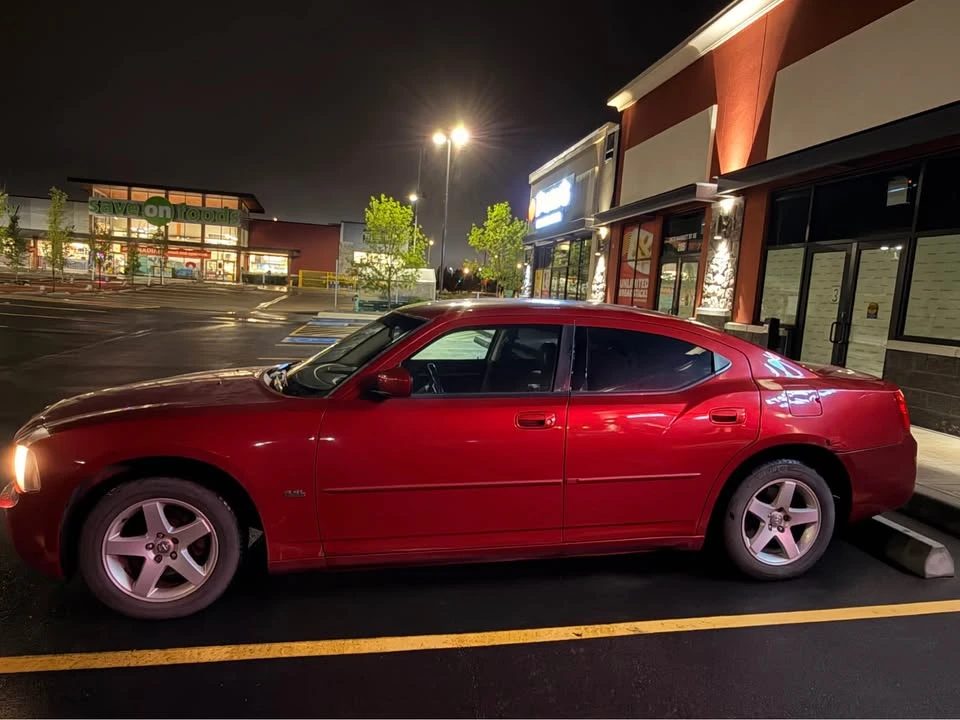 2010 Dodge Charger 6th Gen - Image 2 of 7