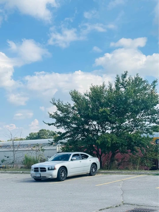 2010 Dodge Charger 6th Gen - Image 5 of 5