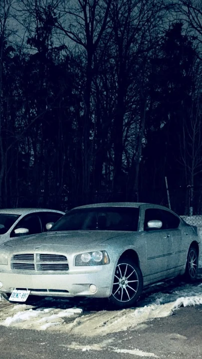 2010 Dodge Charger 6th Gen - Image 2 of 5
