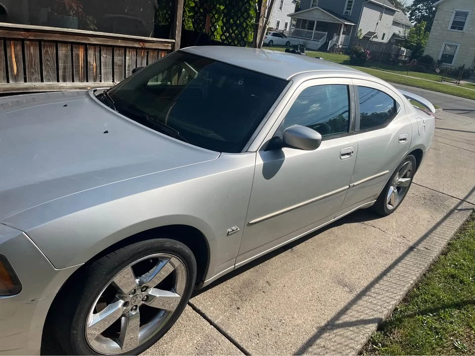 2010 Dodge Charger 6th Gen - Image 10 of 11