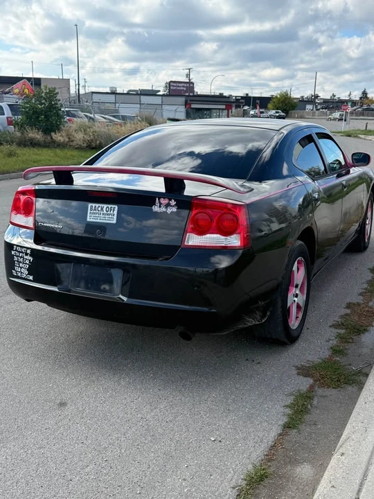 2010 Dodge Charger 6th Gen - Image 4 of 8