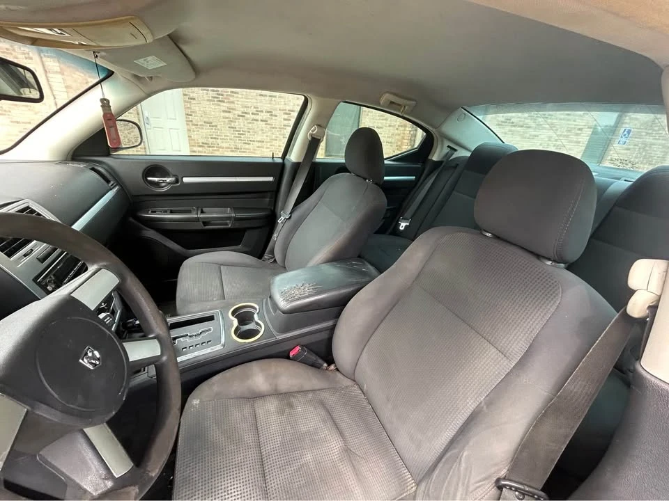 2010 Dodge Charger 6th Gen - Image 5 of 6