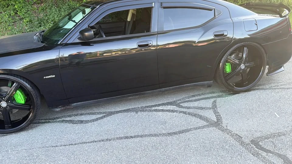 2010 Dodge Charger 6th Gen - Image 5 of 13