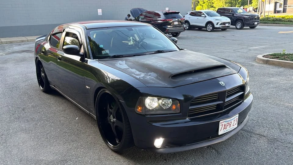 2010 Dodge Charger 6th Gen - Image 6 of 13