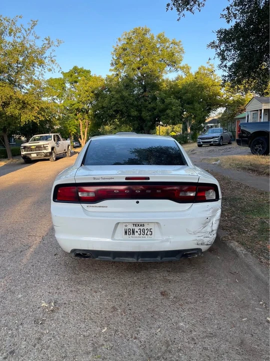 2010 Dodge Charger 6th Gen - Image 3 of 8