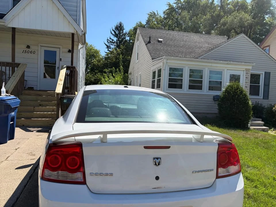 2010 Dodge Charger 6th Gen - Image 3 of 6