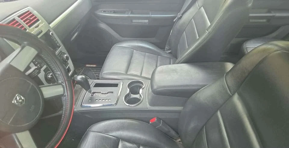 2010 Dodge Charger 6th Gen - Image 4 of 4