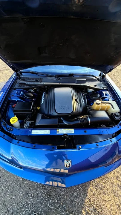 2010 Dodge Charger 6th Gen - Image 9 of 16