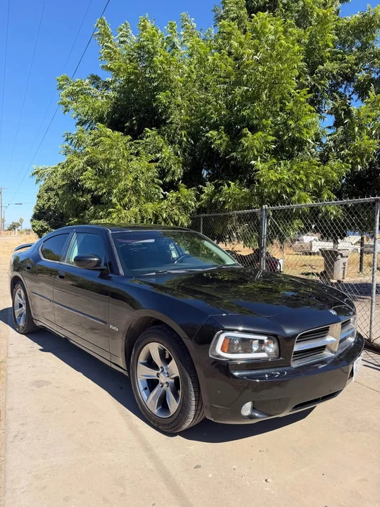 2010 Dodge Charger 6th Gen - Image 2 of 3