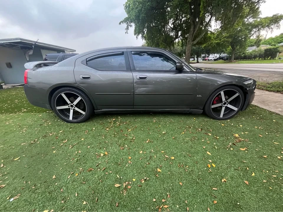 2010 Dodge Charger 6th Gen - Image 3 of 4