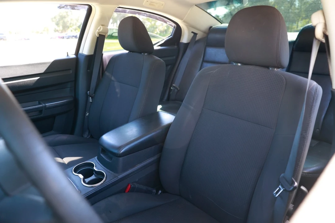 2010 Dodge Charger 6th Gen - Image 6 of 12