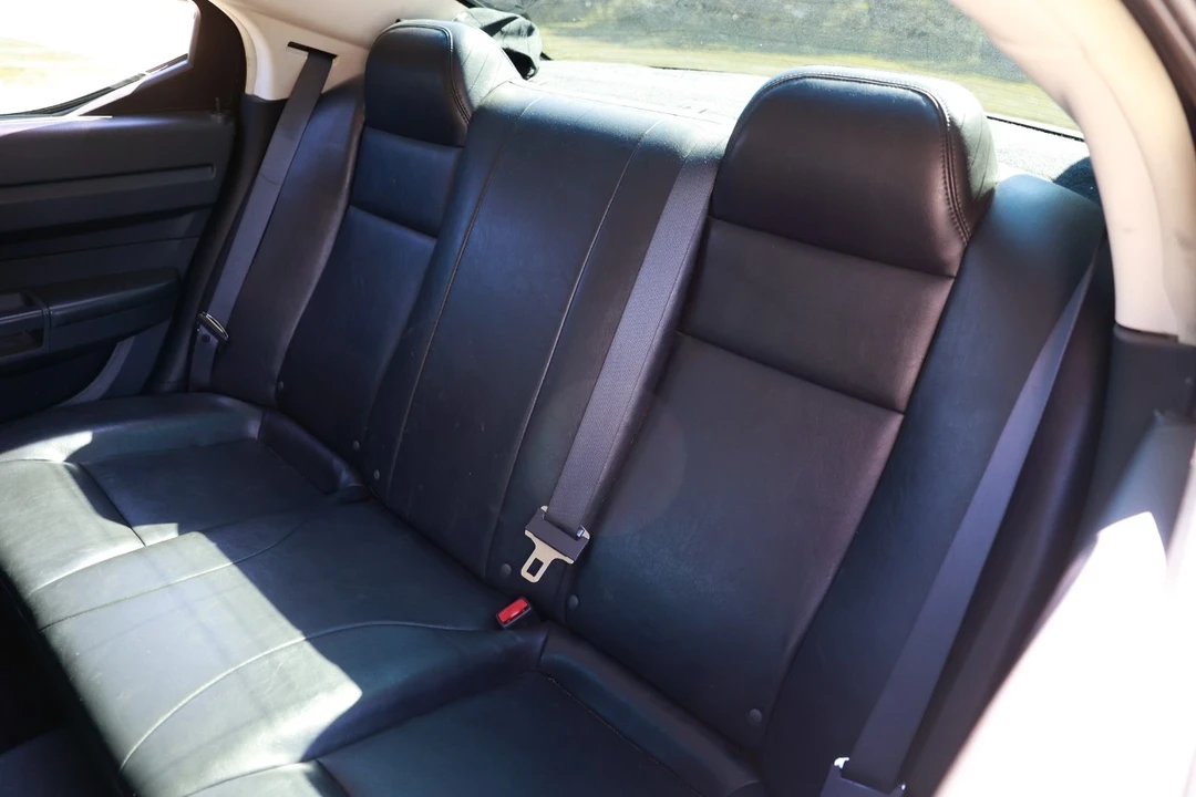 2010 Dodge Charger 6th Gen - Image 8 of 12