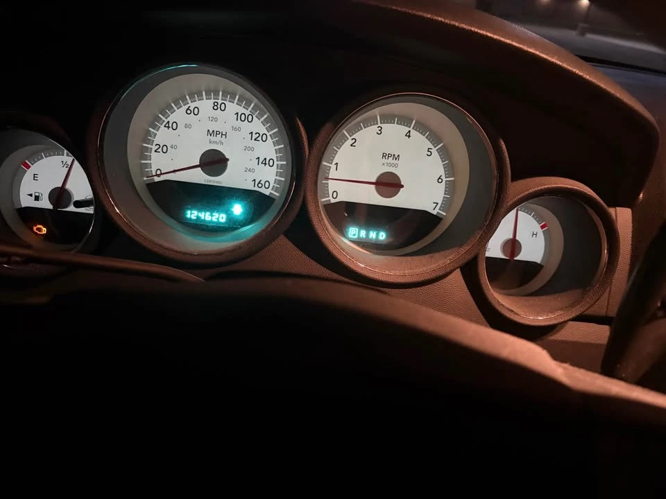 2010 Dodge Charger 6th Gen - Image 5 of 10