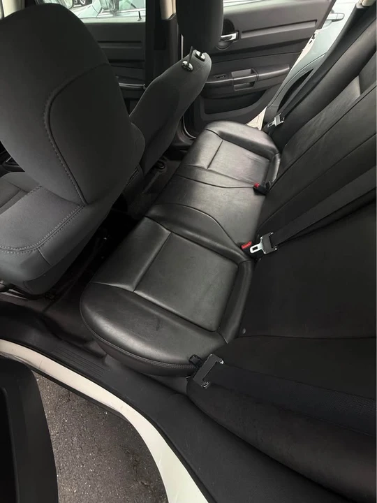 2010 Dodge Charger 6th Gen - Image 8 of 10