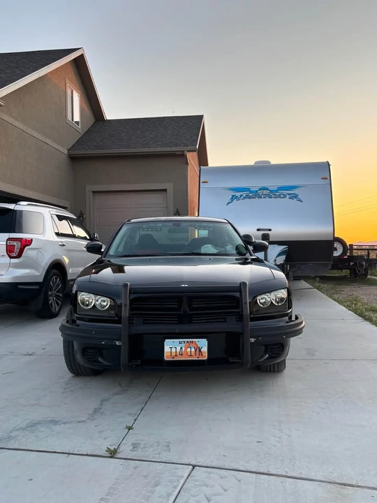 2010 Dodge Charger 6th Gen - Image 2 of 9