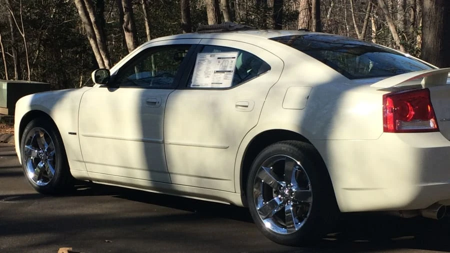 2010 Dodge Charger 6th Gen - Image 10 of 31