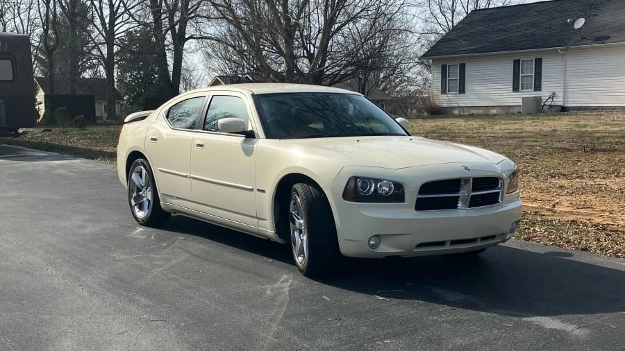 2010 Dodge Charger 6th Gen - Image 8 of 31