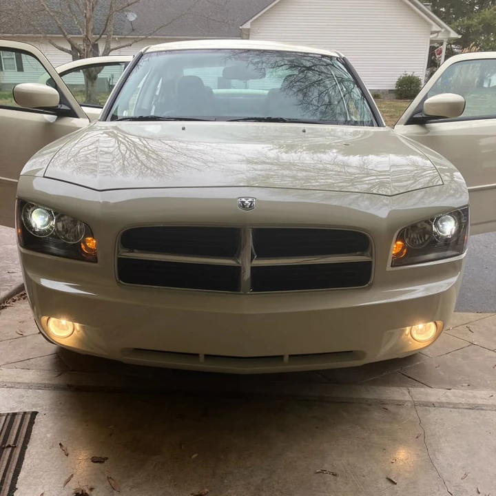 2010 Dodge Charger 6th Gen - Image 6 of 31