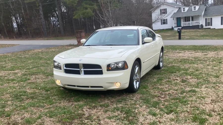 2010 Dodge Charger 6th Gen - Image 14 of 31
