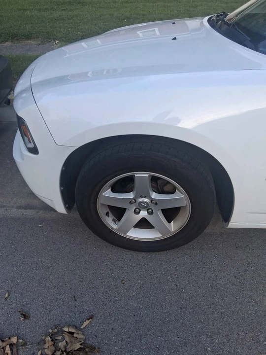 2010 Dodge Charger 6th Gen - Image 15 of 16